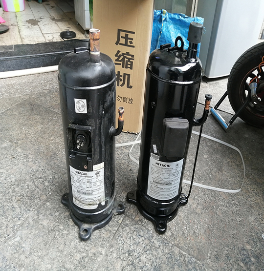 覃塘中央空调压缩机的更换维修